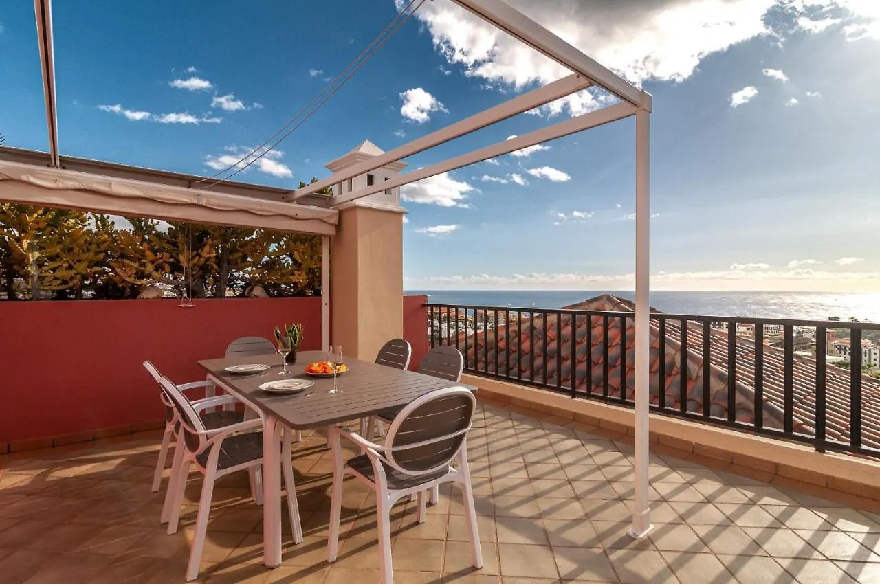 Beautiful 2 Bedroom Penthouse Terrazas Del Duque Costa Adeje  Costa Adeje (Tenerife)